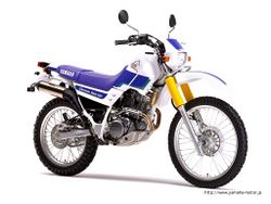Yamaha-xt225-2001-2001-0.jpg
