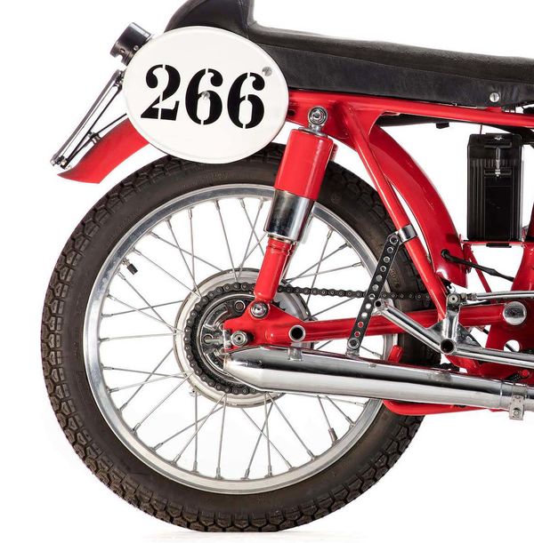Racing Bikes Ducati 125 Gran Sport Bialbero Desmodromic