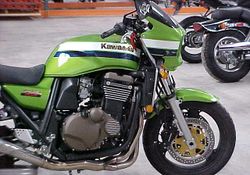 2005-Kawasaki-ZR1200A5-Green-3612-0.jpg