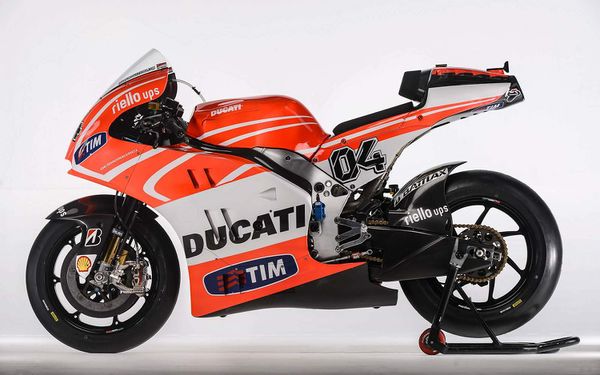 Racing Bikes Ducati Desmosedici GP13