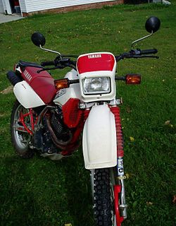 1986 Yamaha XT350 in White/Red
