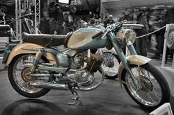Ducati-98t-1953-1956-1.jpg