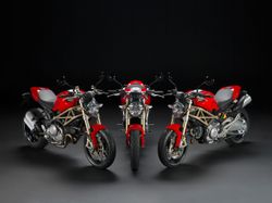Ducati-monster-696-2013-2013-0 a8VaGyp.jpg