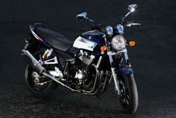 Suzuki-GSX-1400-Final-Edition.jpg