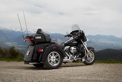 Harley-davidson-tri-glide-ultra-2-2016-2016-0.jpg
