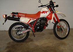 1988-Yamaha-XT350-RedWhite-1.jpg