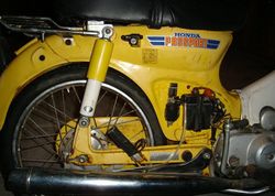 1981-Honda-C70-Yellow-6538-3.jpg
