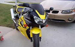2001-Honda-CBR929RR-Yellow146-3.jpg