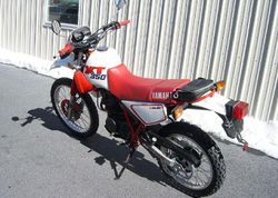 1987-Yamaha-XT350-White-Red-62-2.jpg