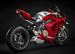 Ducati-Panigale-V4-R-04.jpg