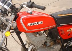 1975-Suzuki-GT185-Red-7842-2.jpg