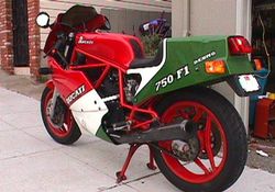 1987-Ducati-F1B-750-Tricolore-9020-3.jpg