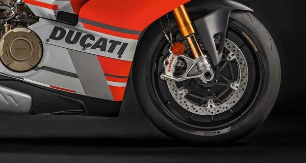 Ducati Panigale V4S Speciale Course