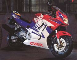 Honda-cbr-600f3-1995-1998-2.jpg