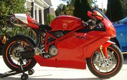 2006-Ducati-749R-Red-470-1.jpg