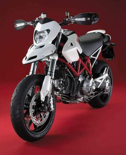 Ducati-hypermotard-1100-2010-2010-1.jpg