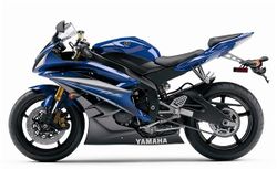 2007-Yamaha-R6-in-Blue-left-side.jpg