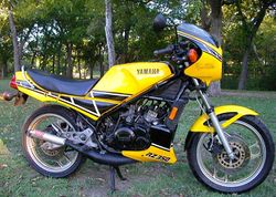 1985-Yamaha-RZ350-Yellow-1.jpg