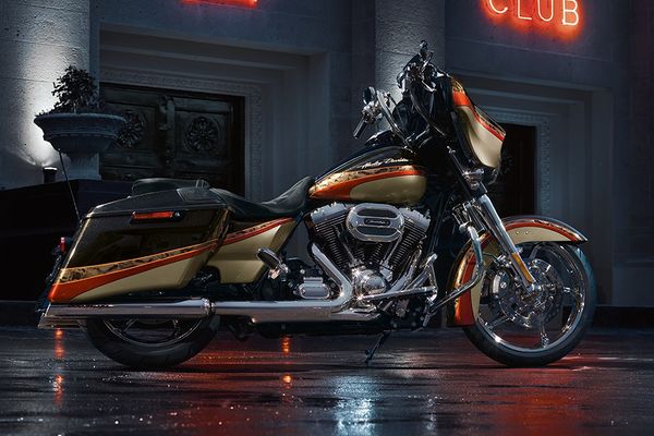 2016 Harley Davidson Street Glide Special